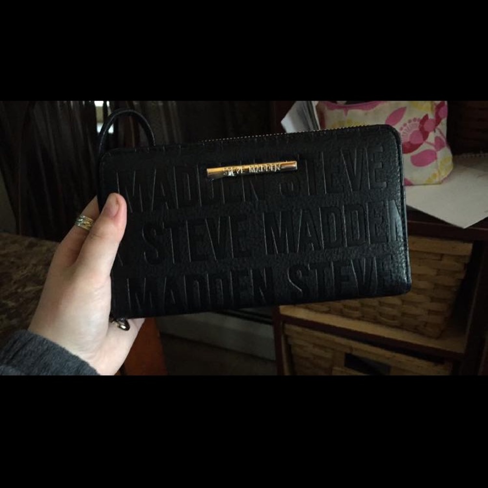 Steve Madden Wallet